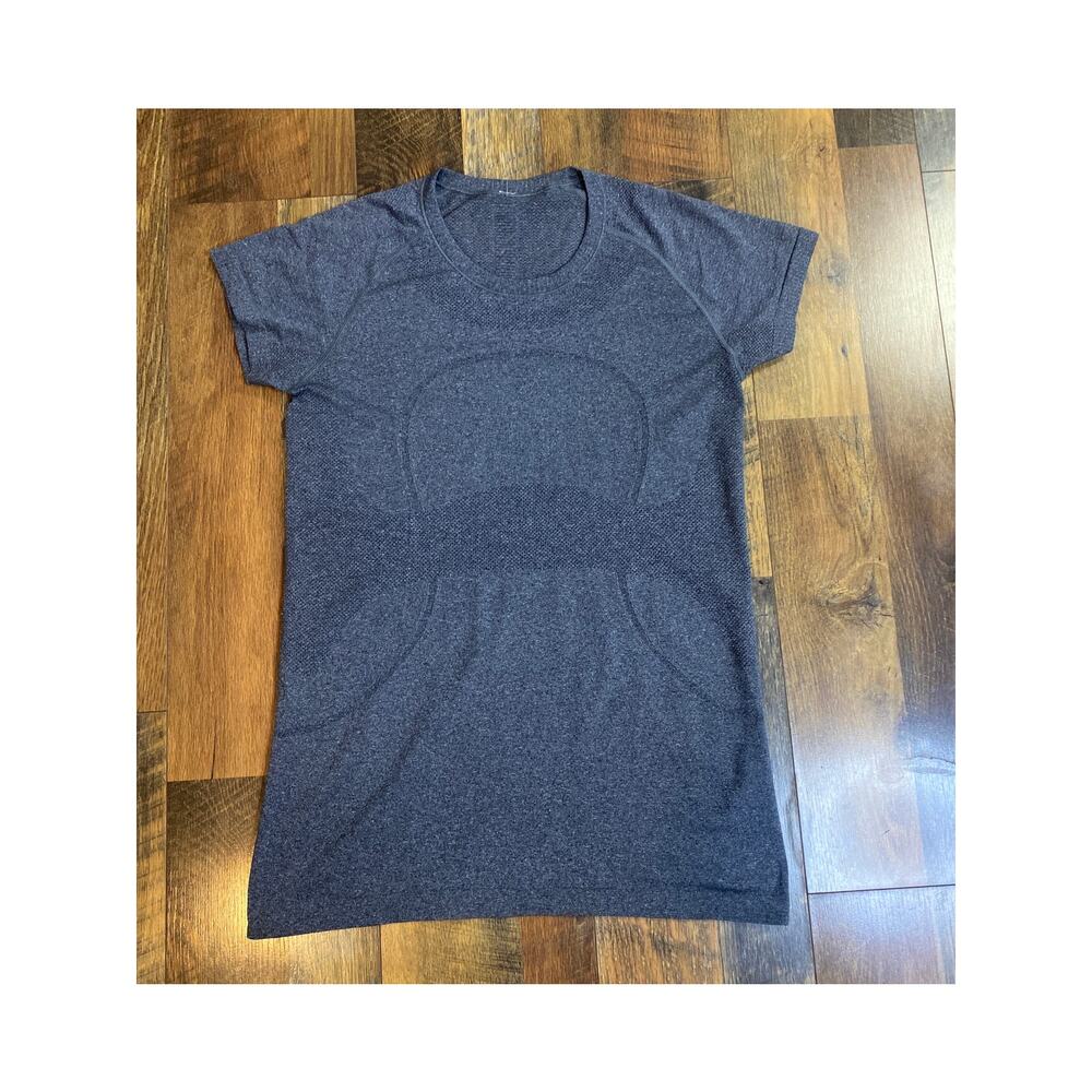 Lululemon Swiftly Tech Short Sleeve Crew Heathered Slate Sz 10